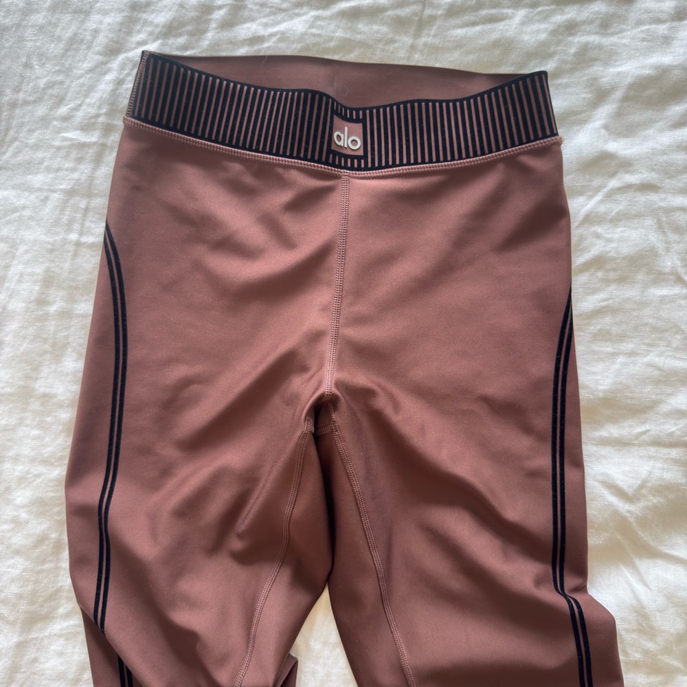ALO Airlift High-Waist 7/8 Line Up Legging